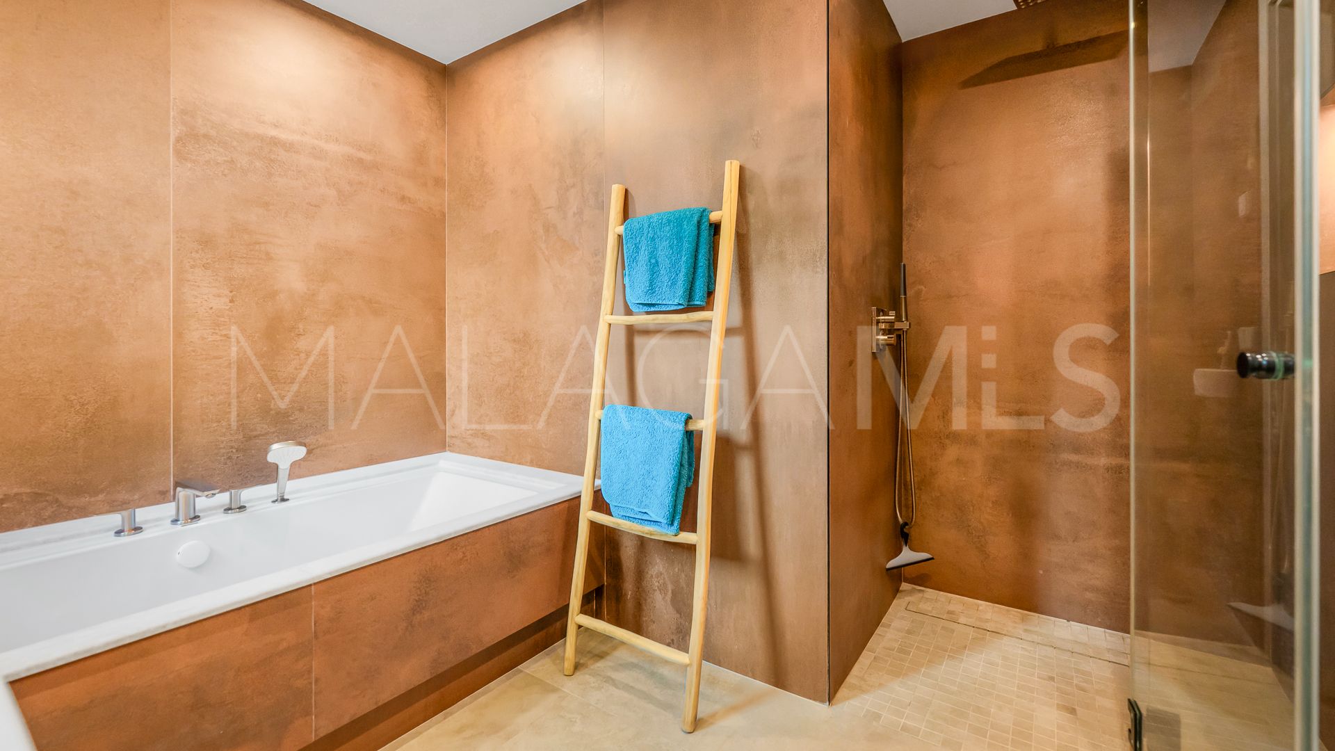 Appartement terrasse for sale in Golden Mile