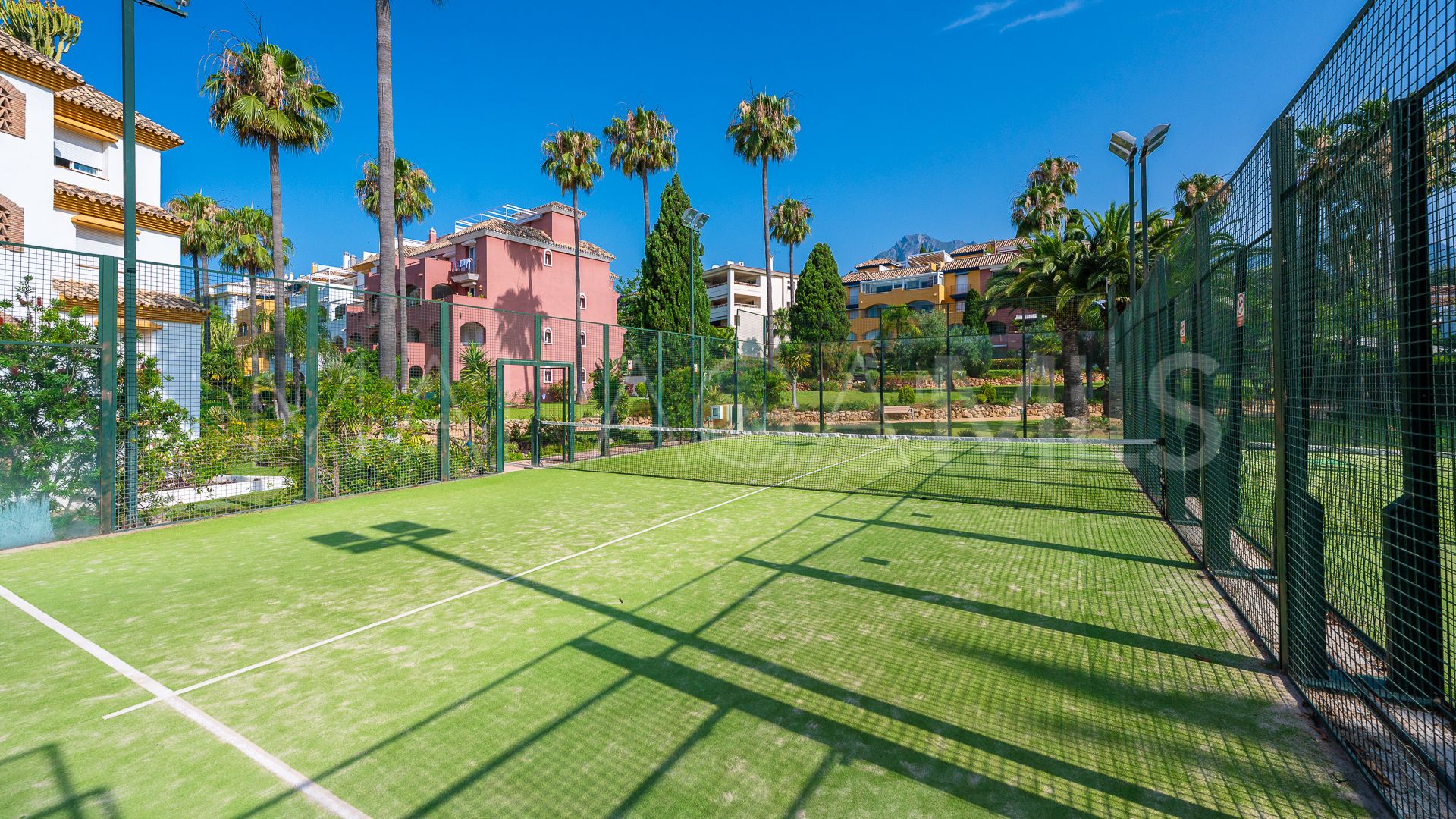 Appartement terrasse for sale in Golden Mile