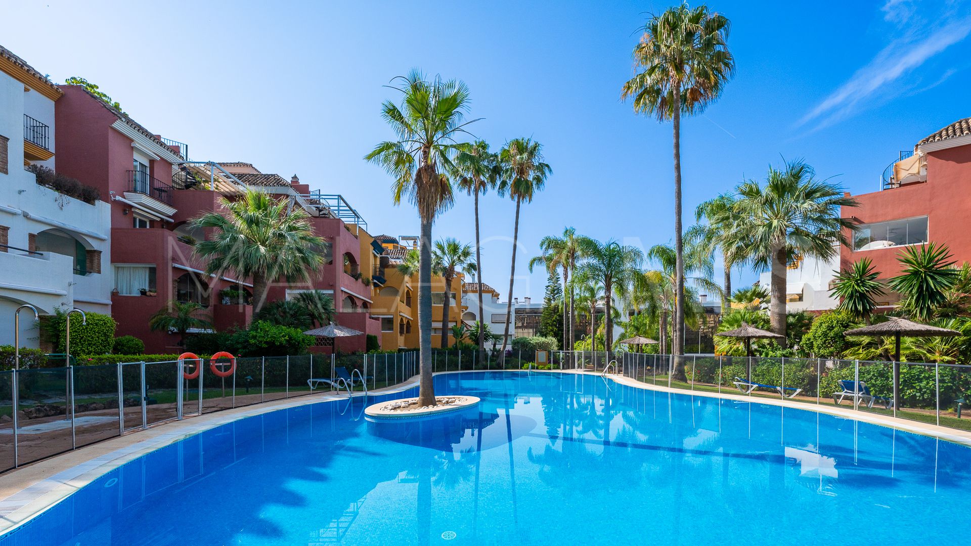 Appartement terrasse for sale in Golden Mile