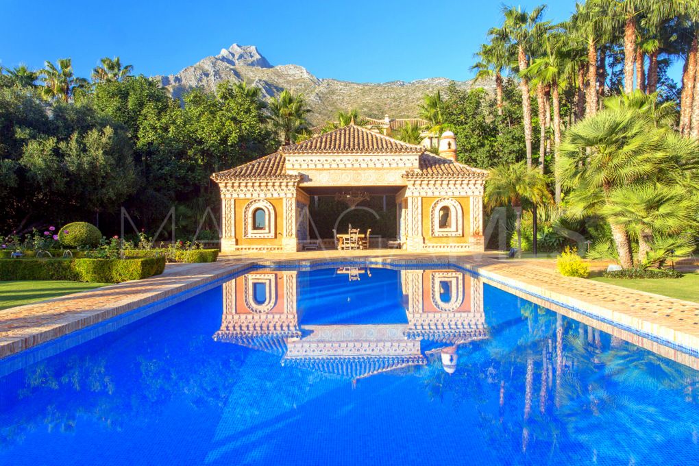 Villa for sale in Sierra Blanca