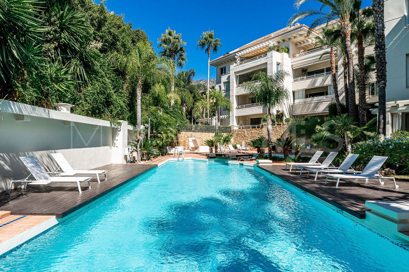 Se vende Ático in Nagüeles with 3 bedrooms