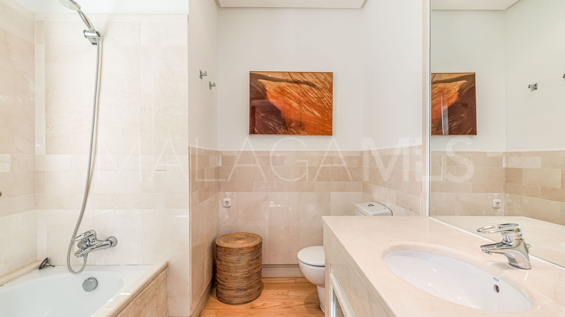 Se vende Ático in Nagüeles with 3 bedrooms
