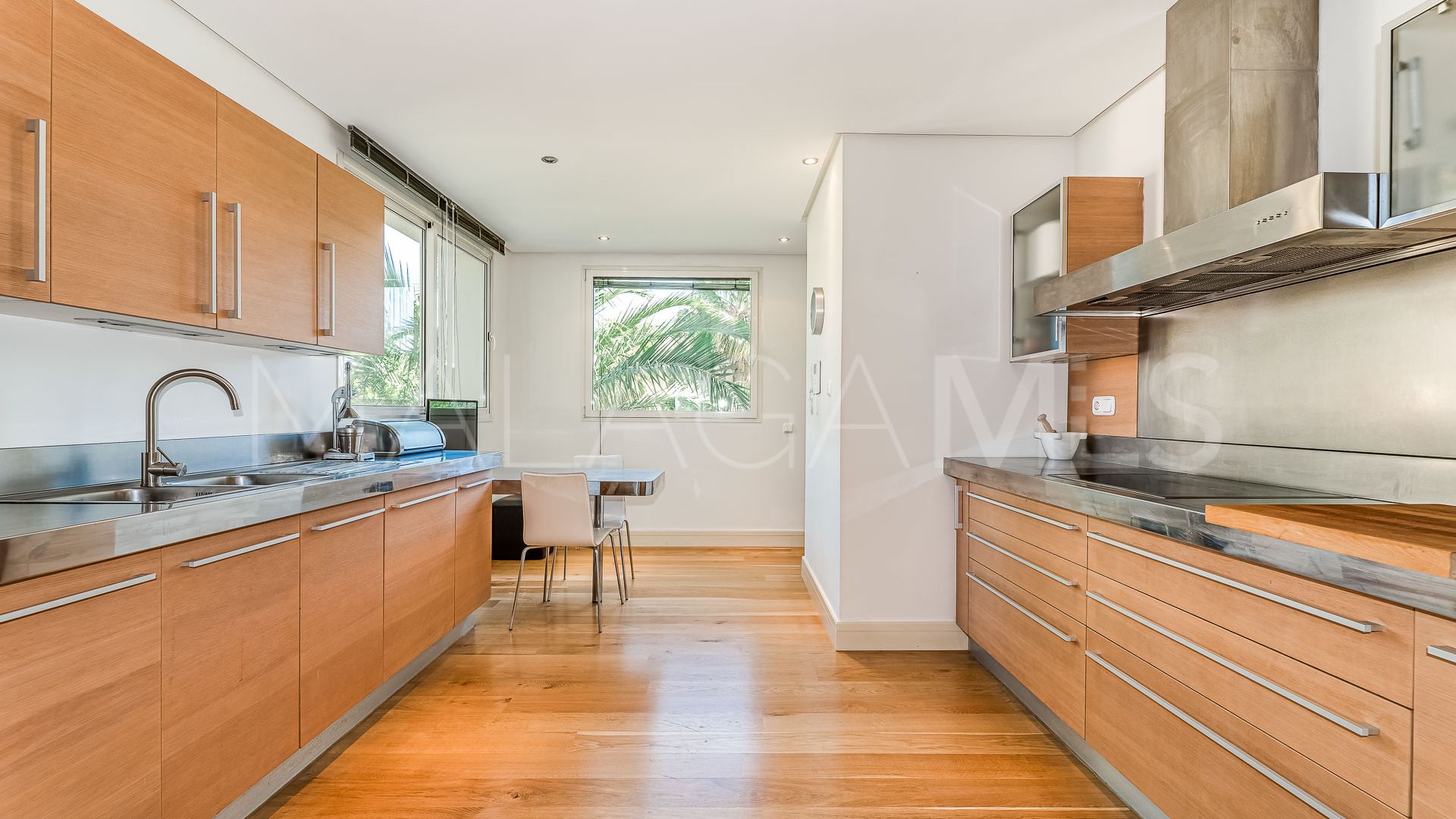 Se vende Ático in Nagüeles with 3 bedrooms