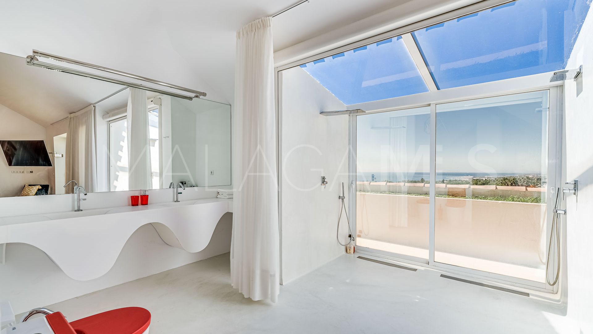 Se vende Ático in Nagüeles with 3 bedrooms