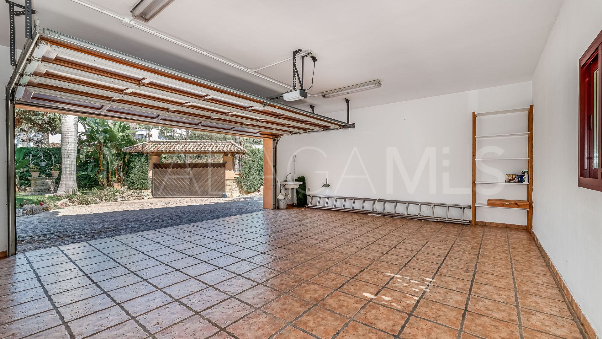 Altos Reales, villa de 4 bedrooms for sale