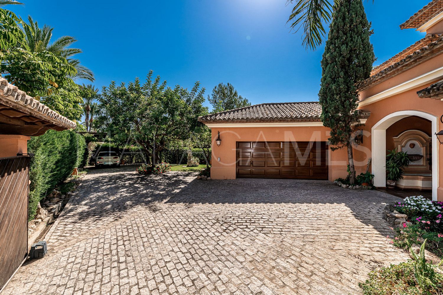 Altos Reales, villa de 4 bedrooms for sale