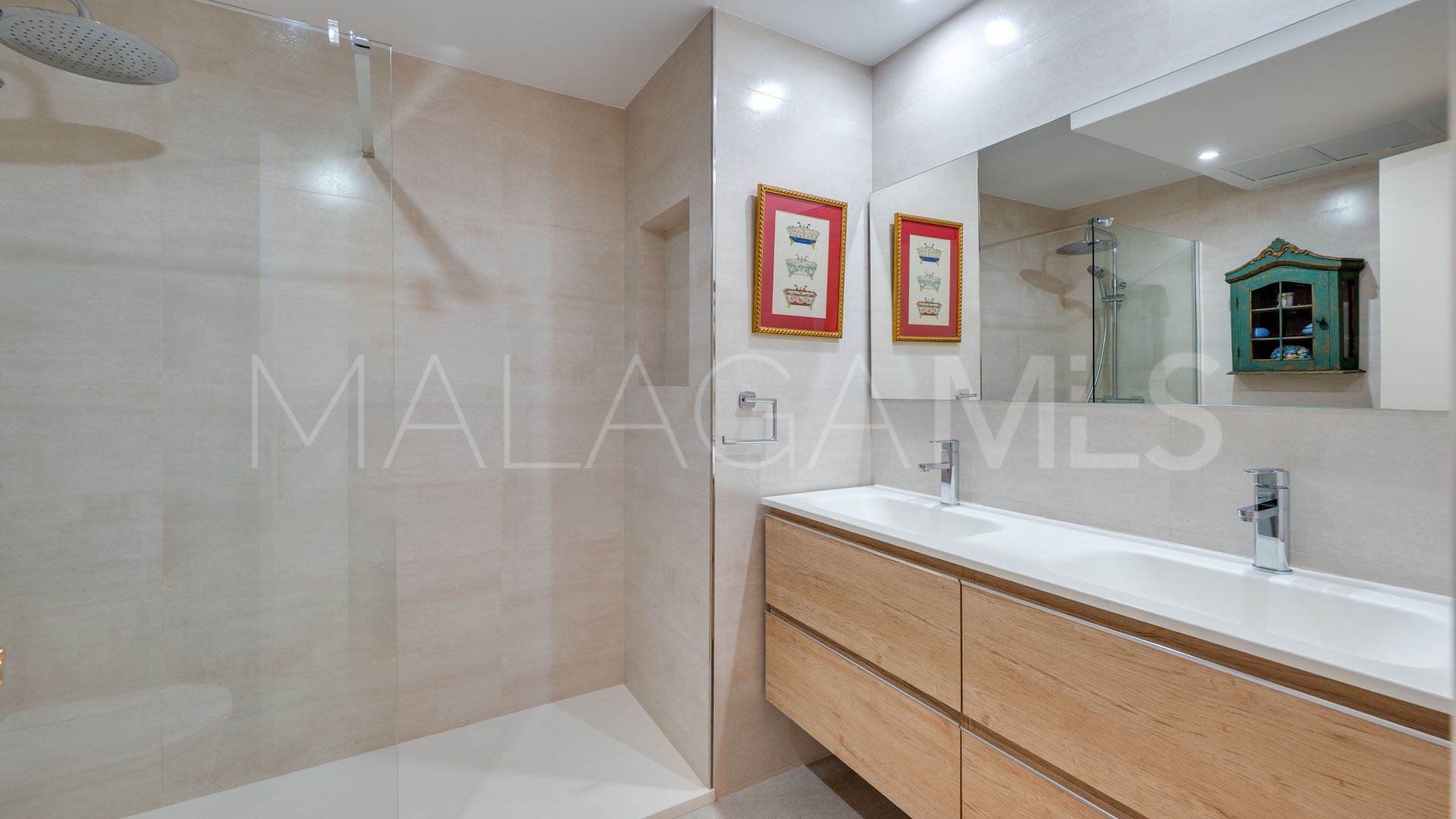 Appartement terrasse for sale in Elviria