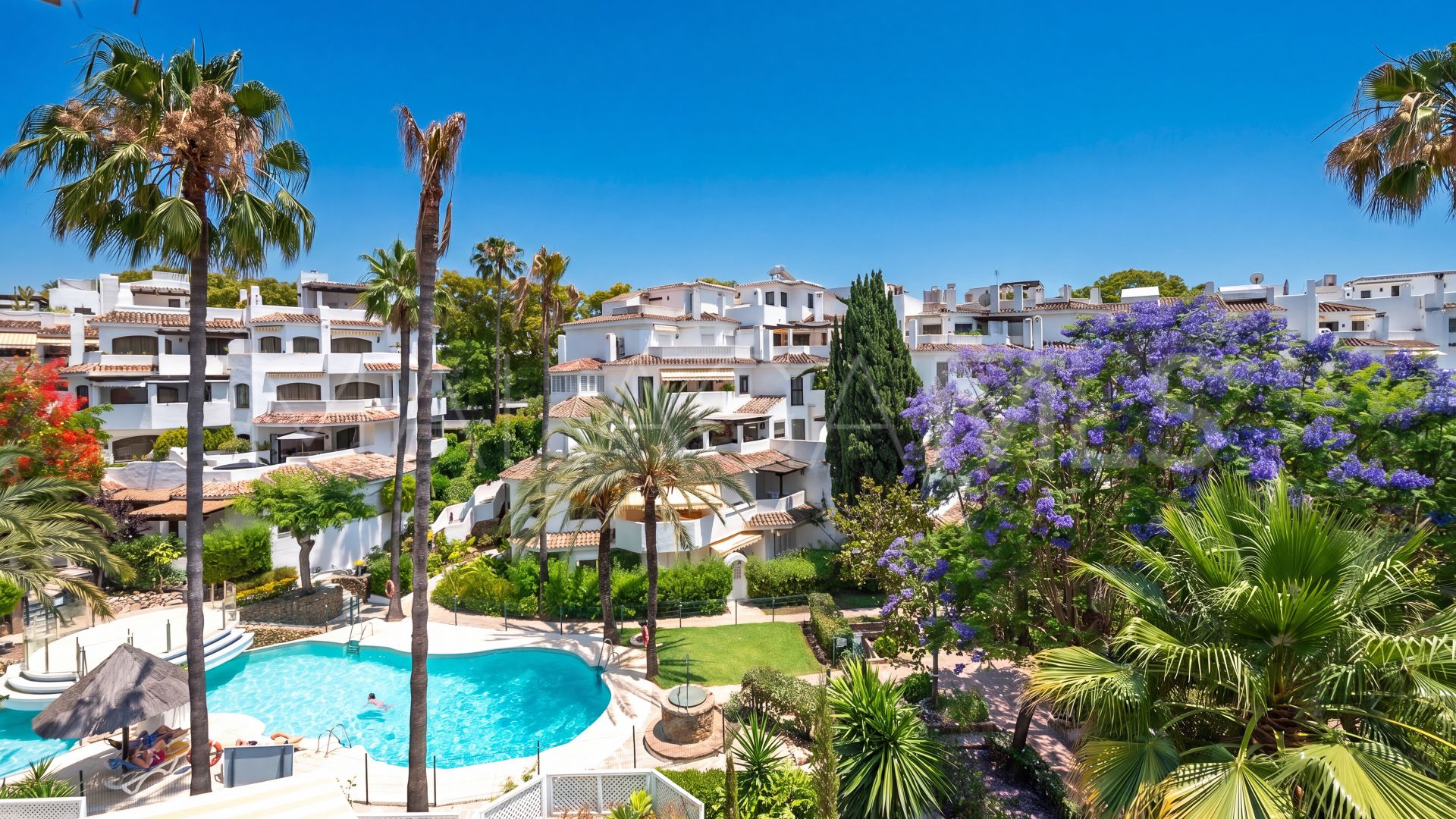Appartement terrasse for sale in Elviria