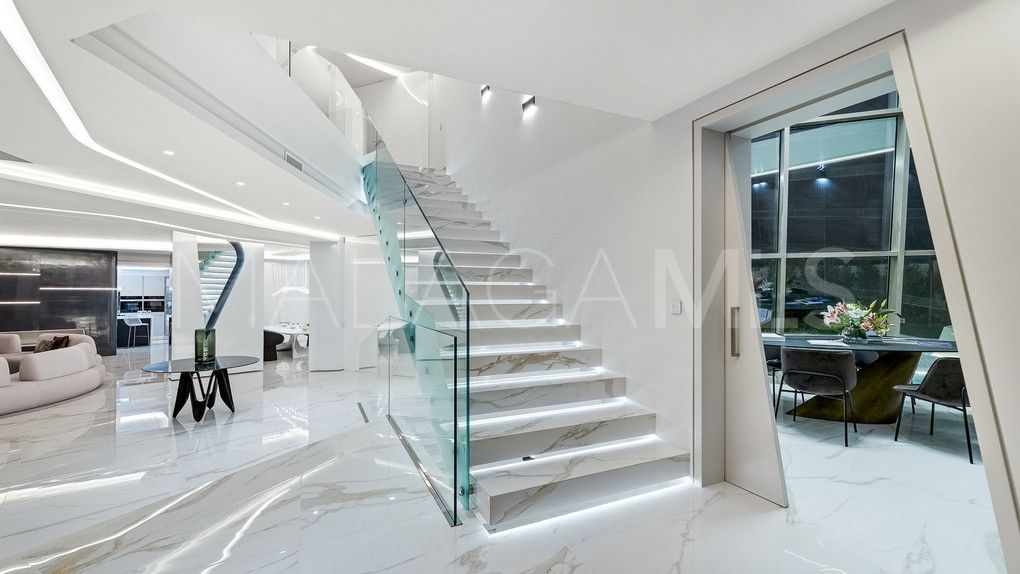For sale villa in Los Monteros