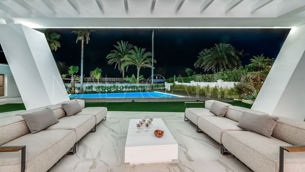 For sale villa in Los Monteros