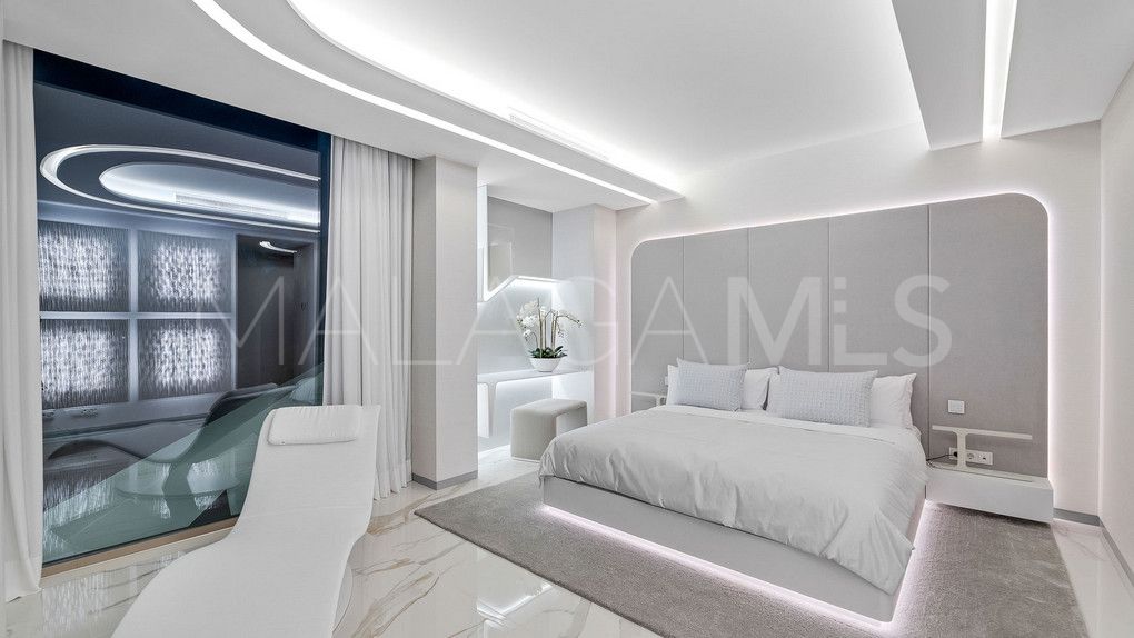 For sale villa in Los Monteros