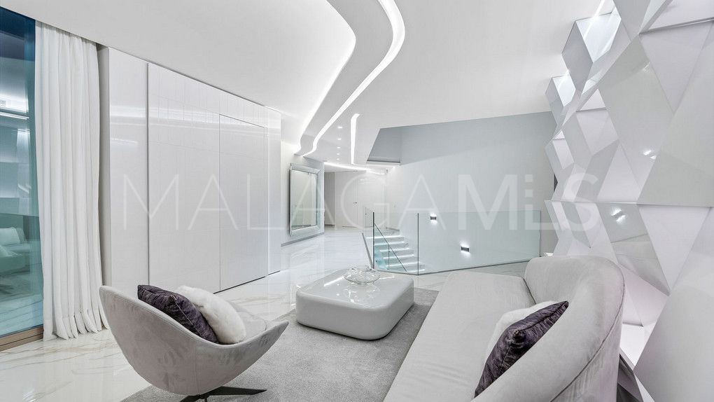 For sale villa in Los Monteros