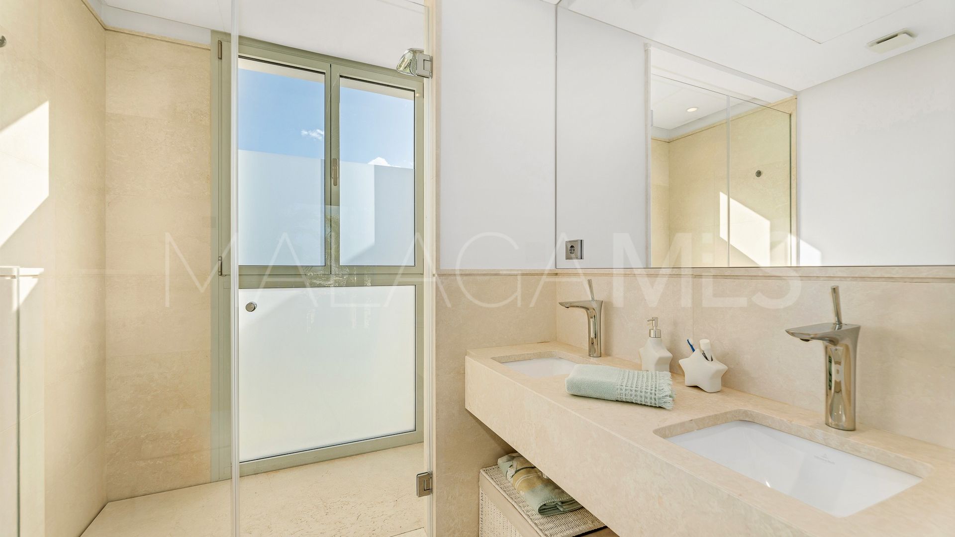 Casa for sale in Nueva Andalucia de 5 bedrooms