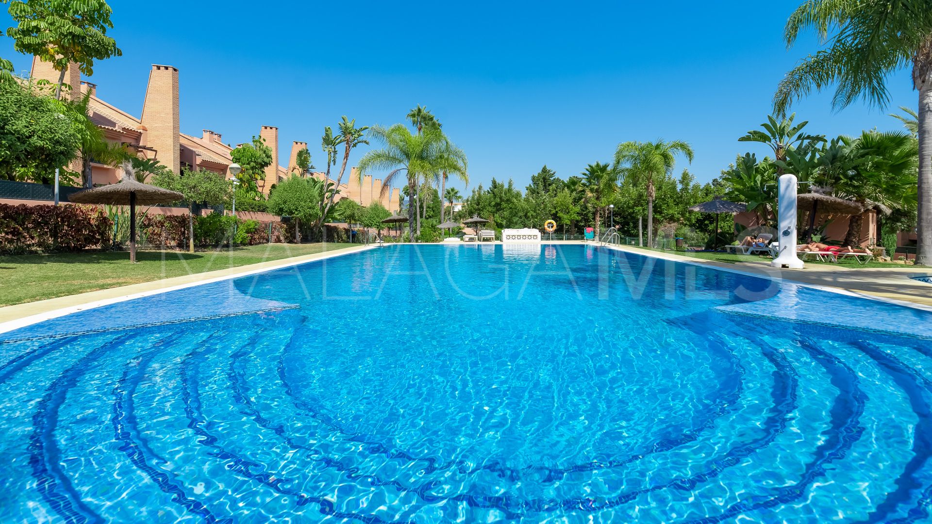 5 bedrooms Los Monteros town house for sale