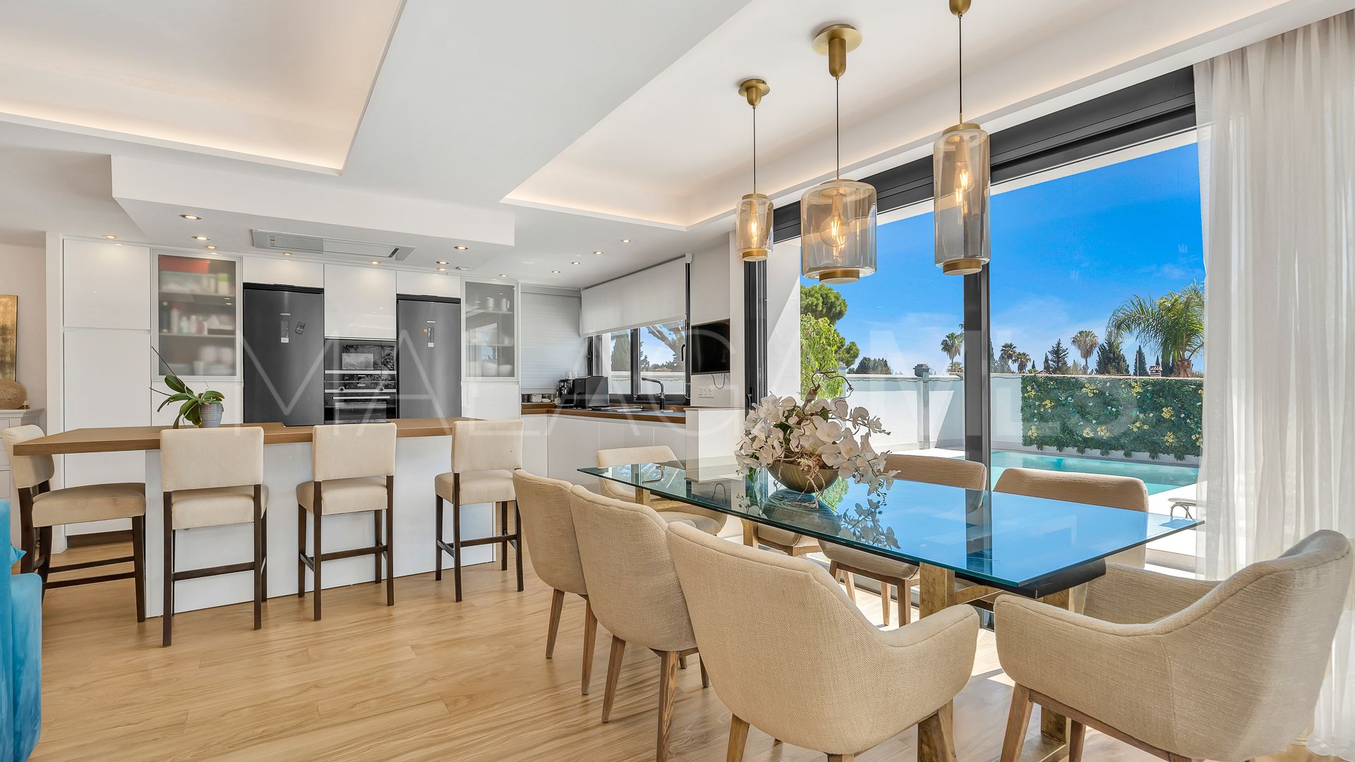 5 bedrooms Marbella Golden Mile villa for sale