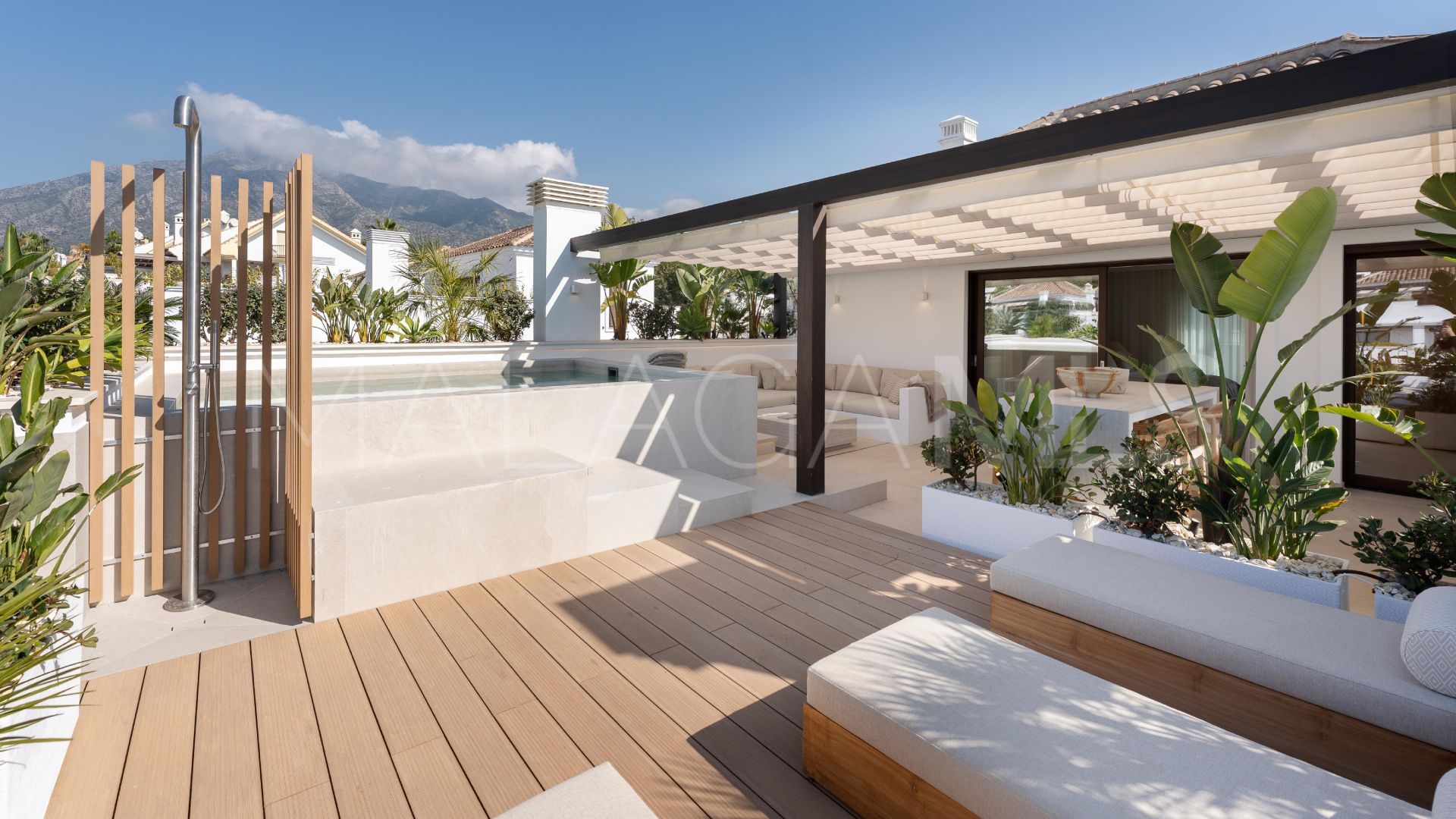 Takvåning for sale in Marbella Golden Mile