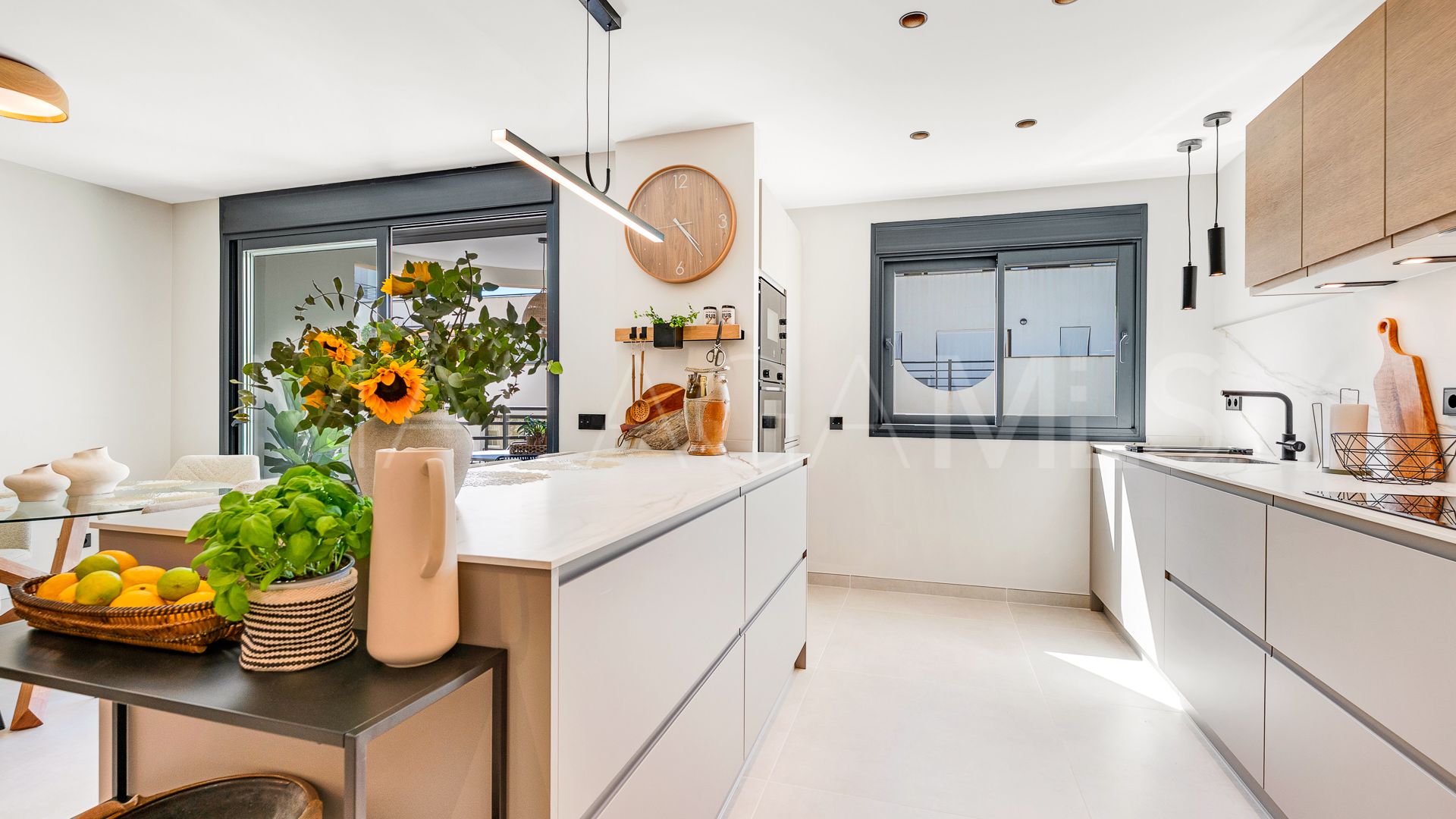 Apartamento for sale with 3 bedrooms in Marbella Golden Mile