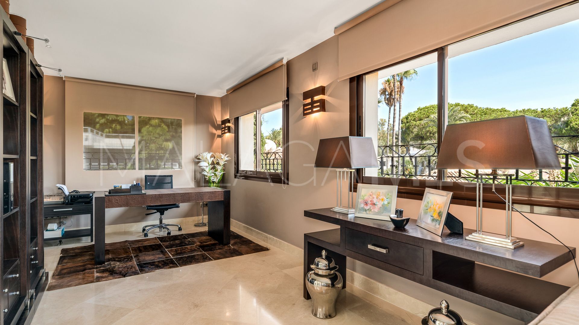 Villa for sale in Los Monteros