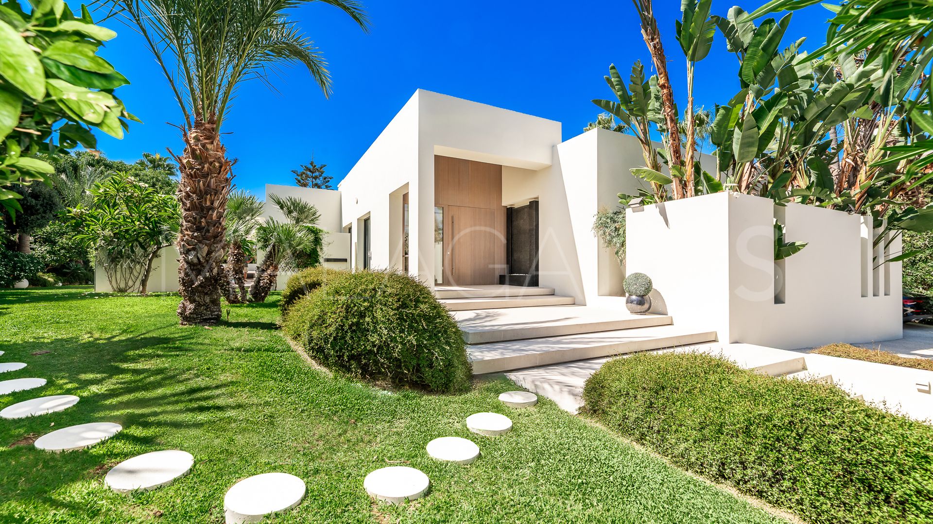 Villa for sale in Marbesa