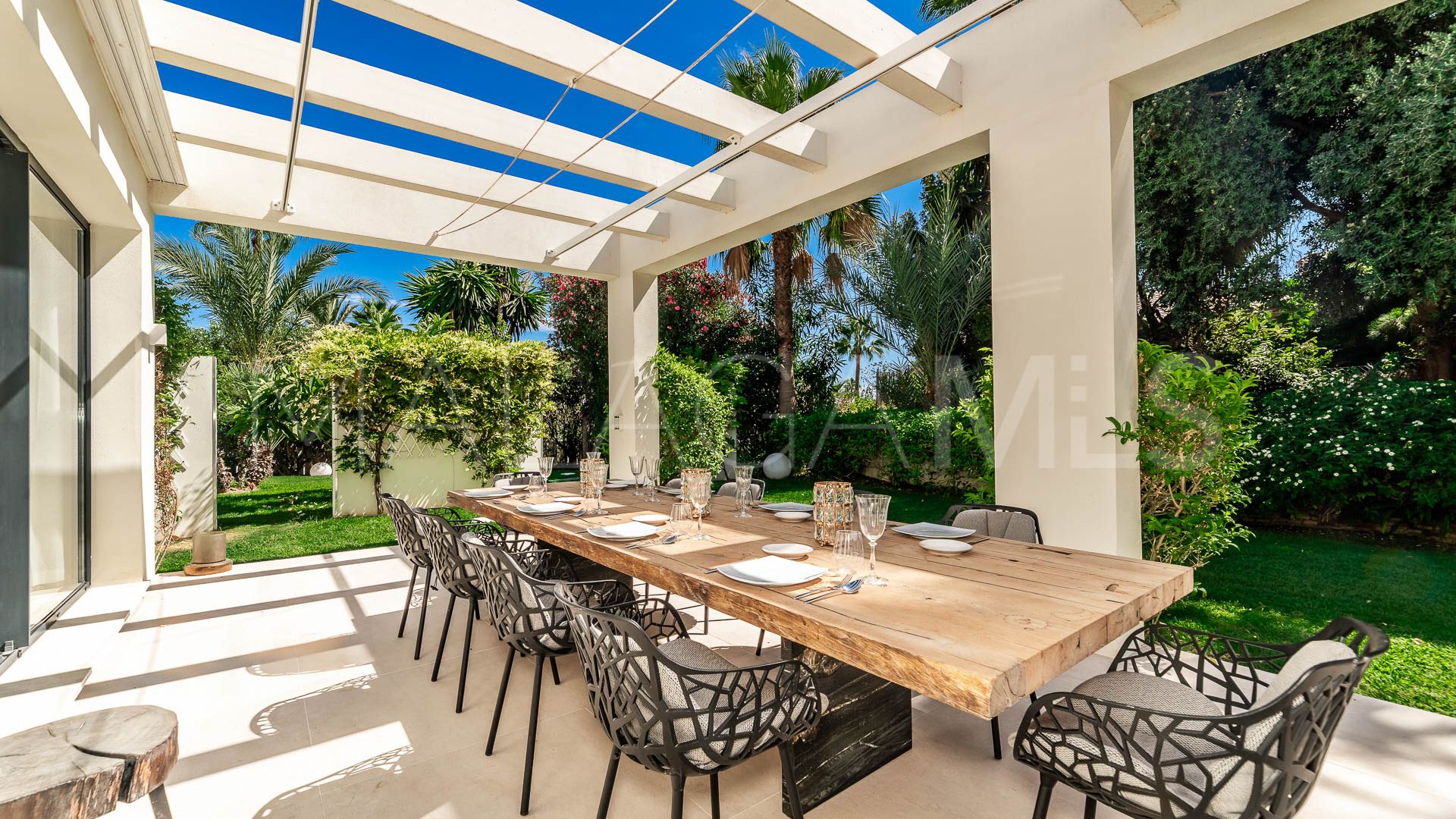 Villa for sale in Marbesa