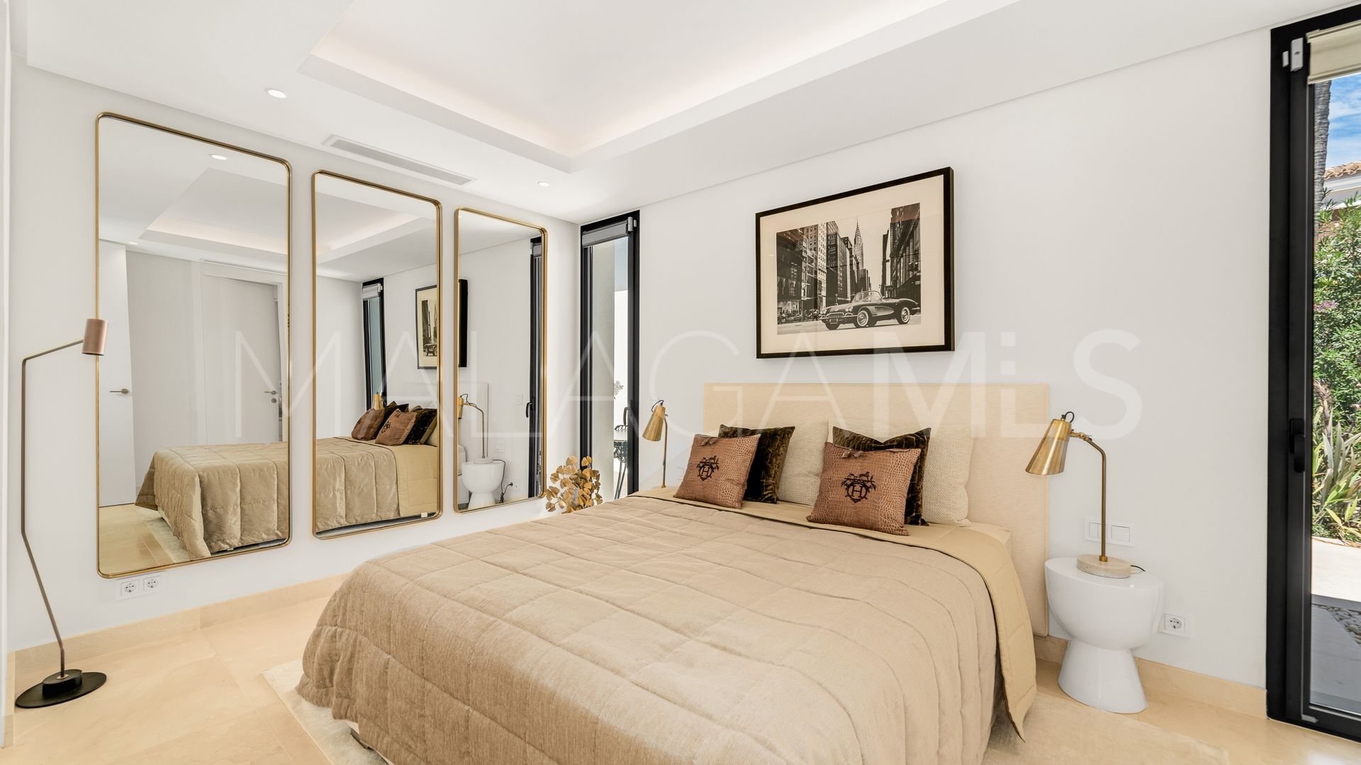 Villa for sale in Marbesa