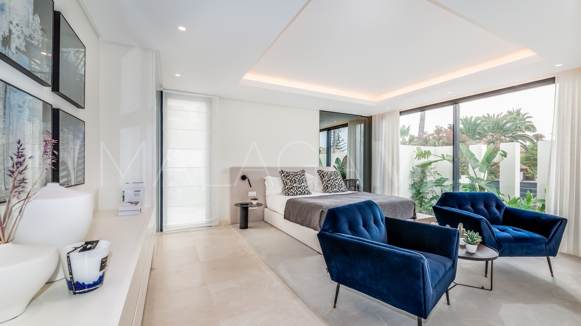 Buy villa in Marbesa