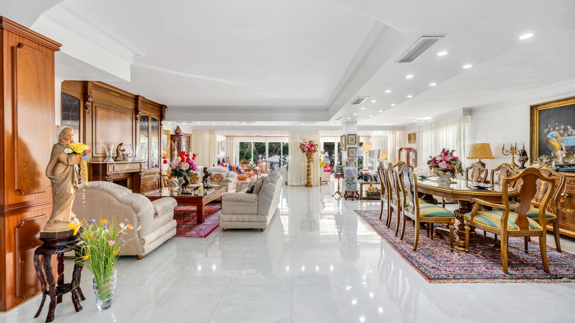 Villa for sale in Cabopino