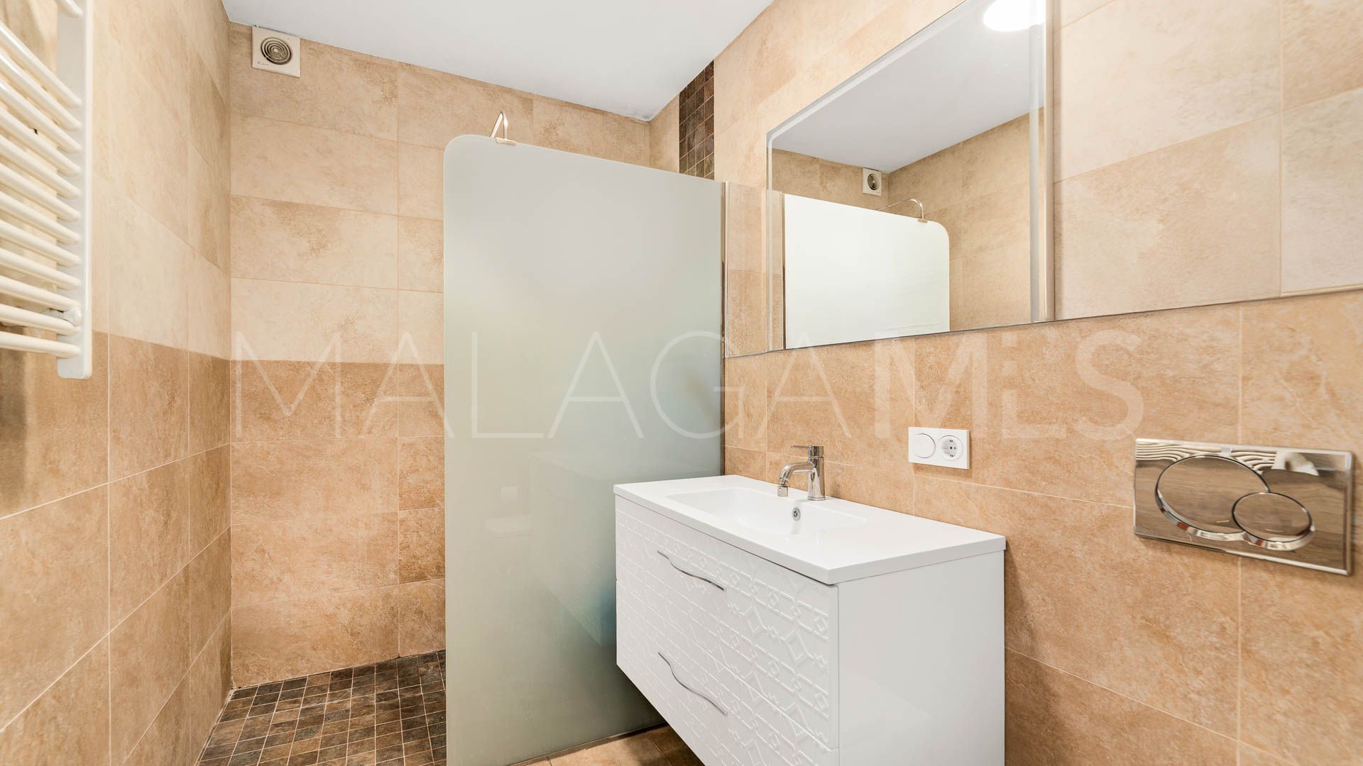 Se vende villa de 4 bedrooms in Marbesa