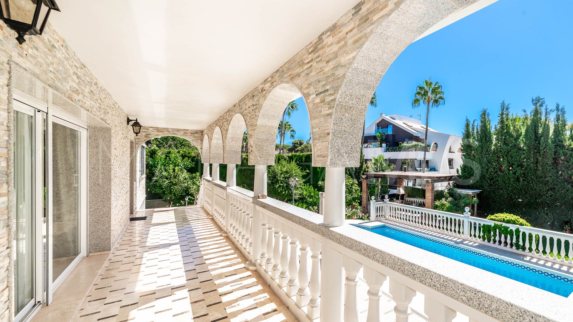 Se vende villa de 4 bedrooms in Marbesa