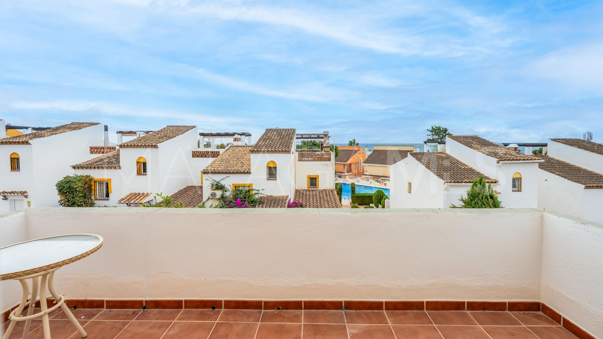 For sale town house with 3 bedrooms in Costabella