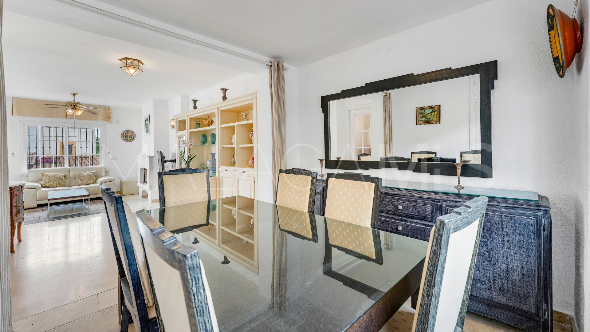 For sale town house with 3 bedrooms in Costabella