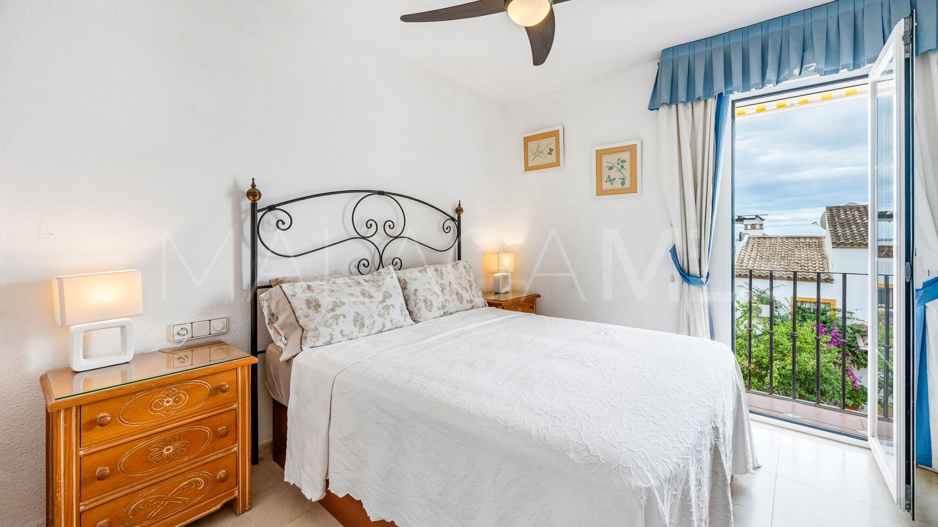 For sale town house with 3 bedrooms in Costabella