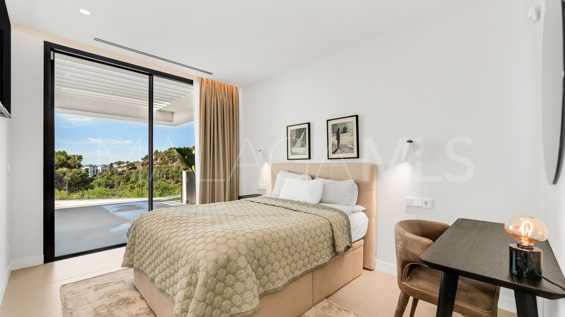 Villa for sale in Benahavis