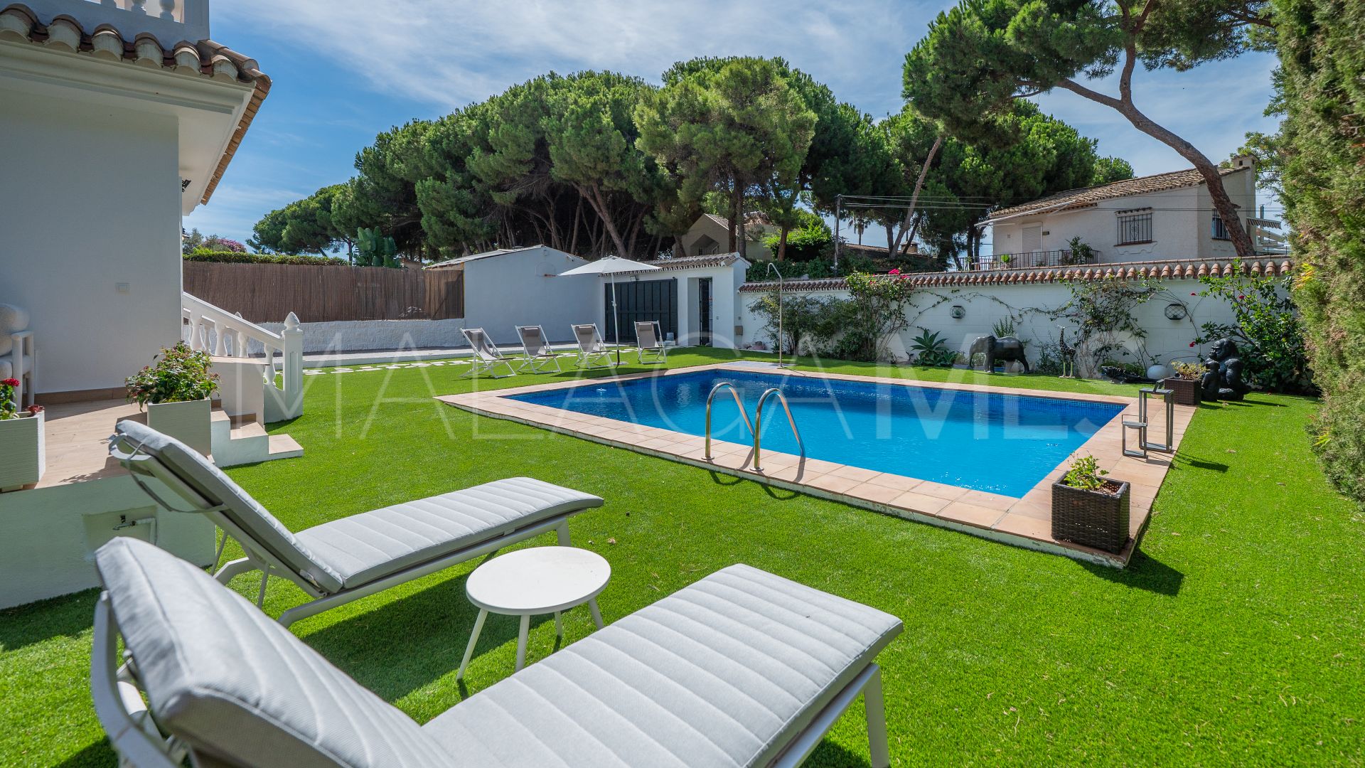 Villa for sale in Artola