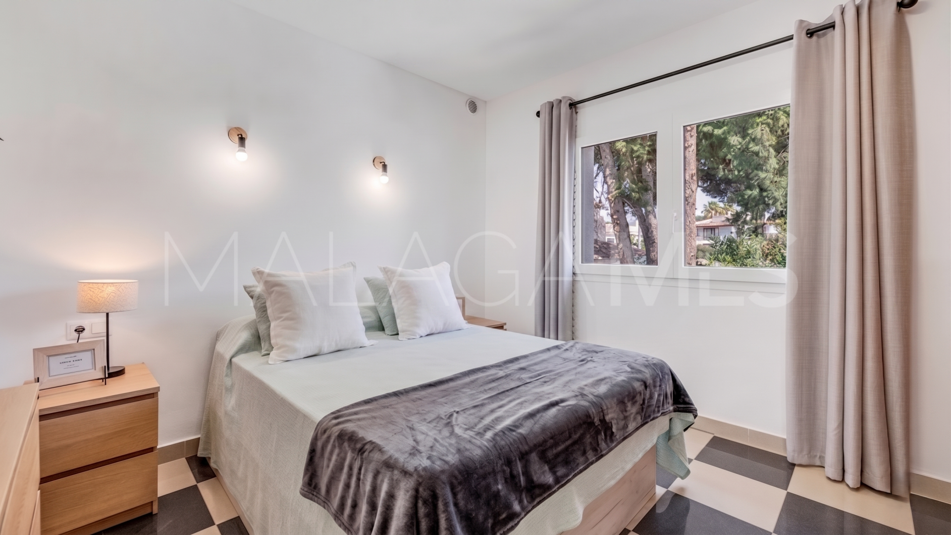 Villa for sale in Cabopino