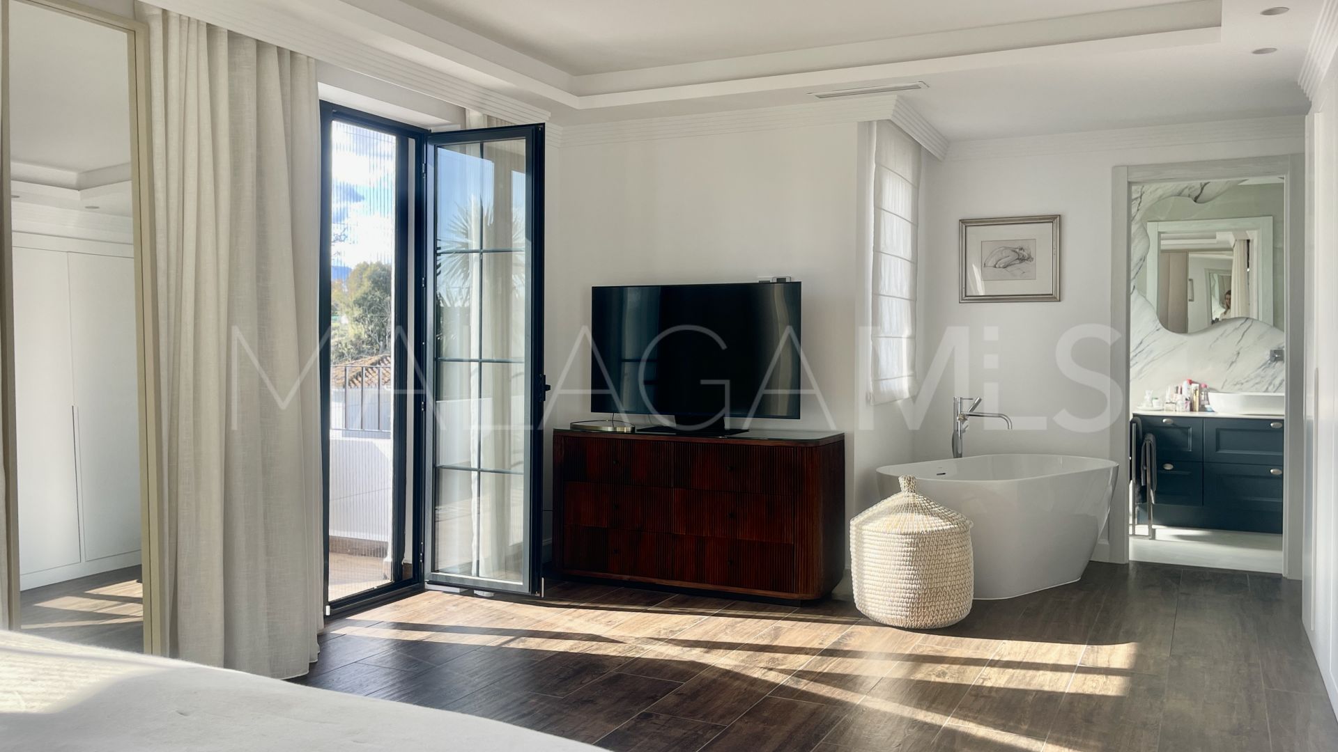 Villa for sale in Guadalmina Alta