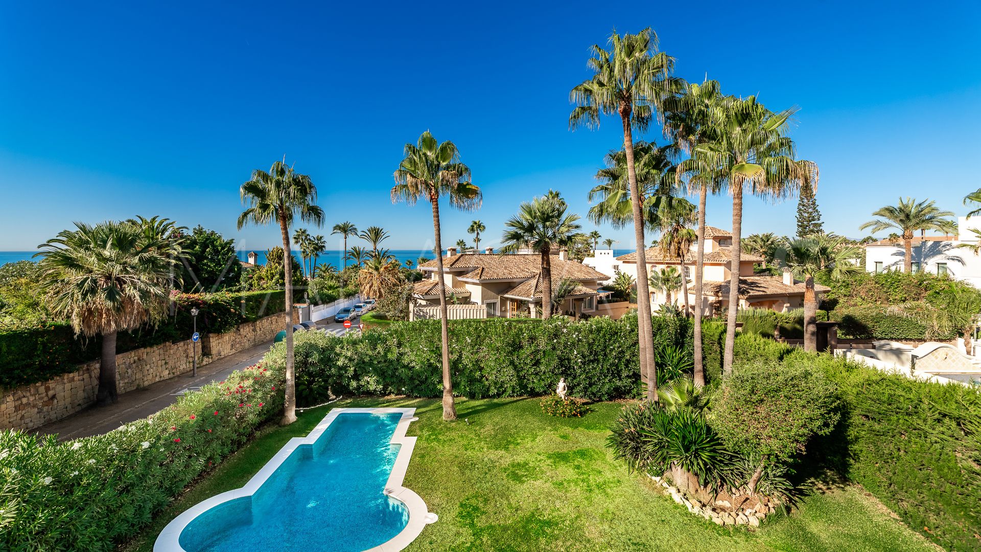 Villa for sale in Las Chapas de 4 bedrooms