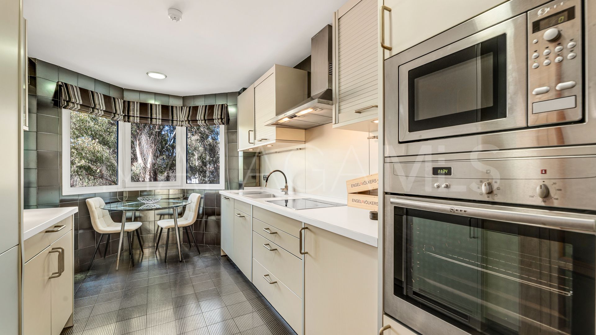 Lägenhet for sale in Marbella - Puerto Banus