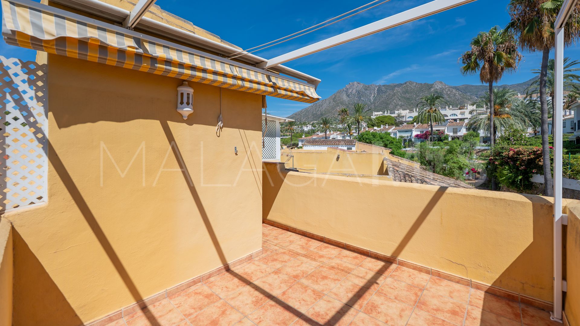 Town house for sale in Marbella Golden Mile