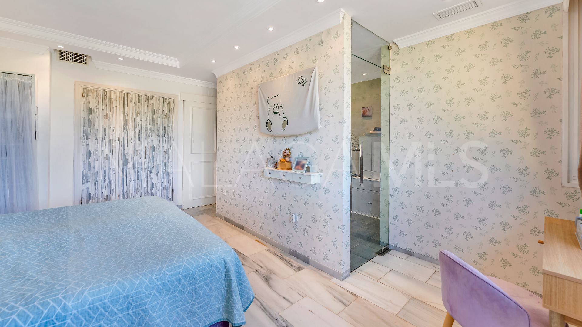 Town house for sale in Marbella Golden Mile