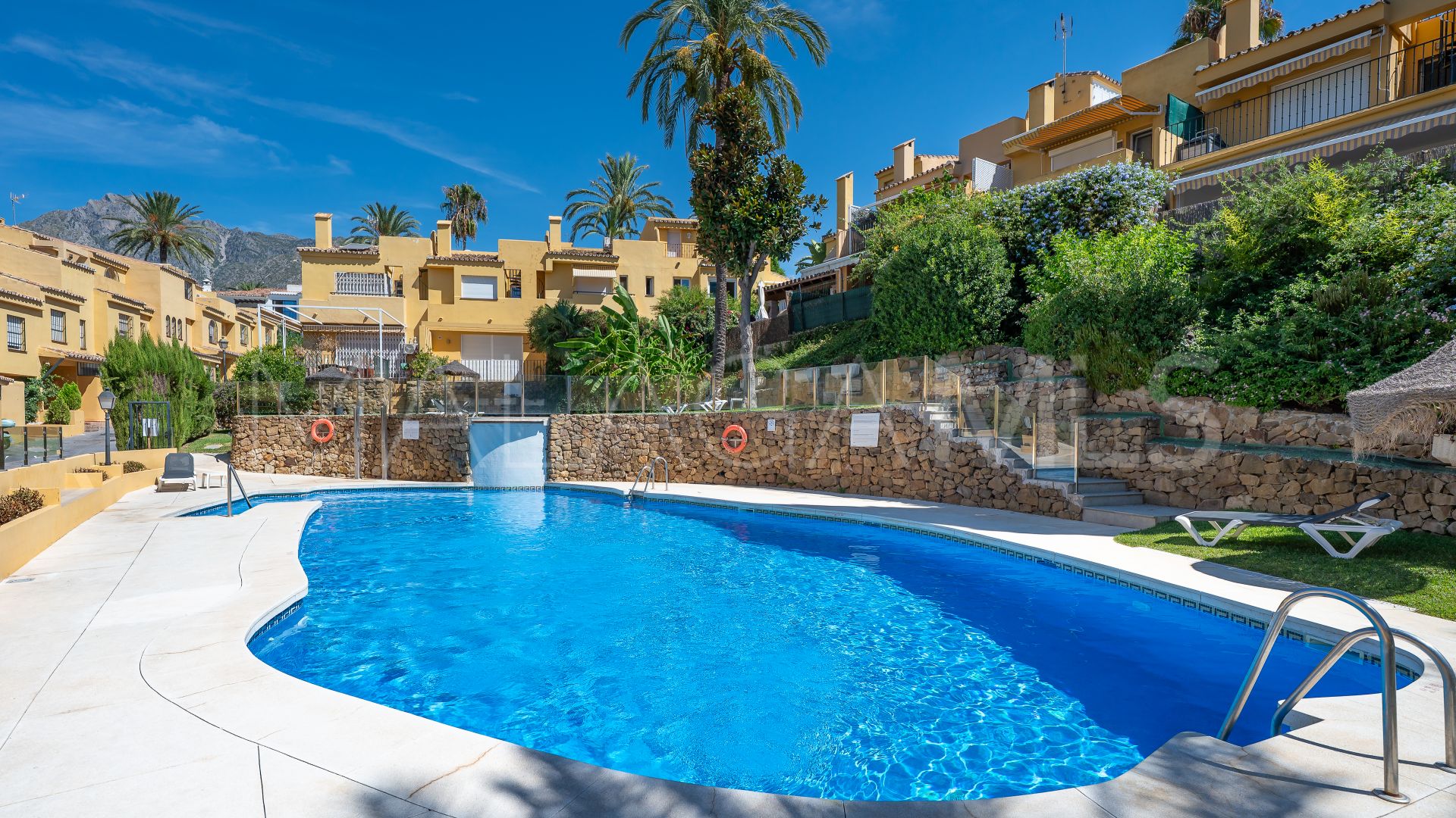 Town house for sale in Marbella Golden Mile