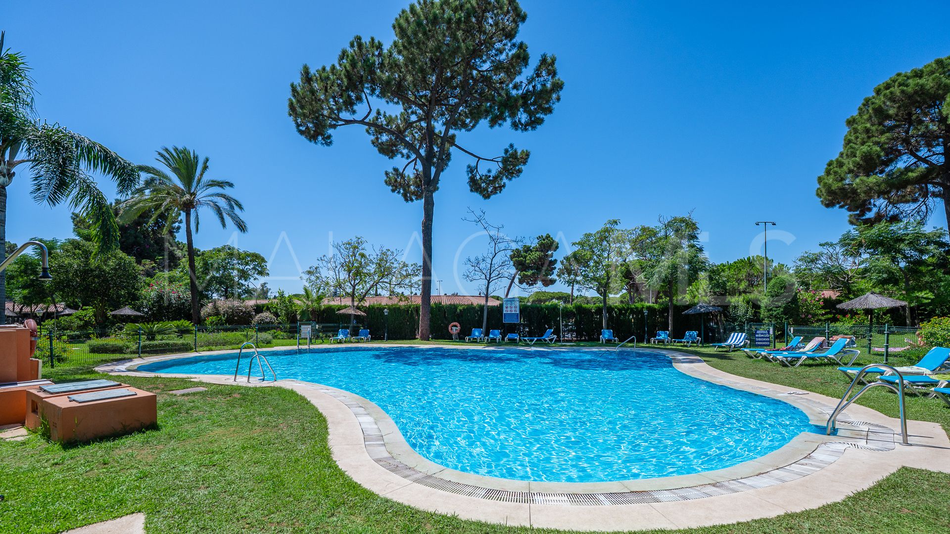 Appartement terrasse for sale in Elviria