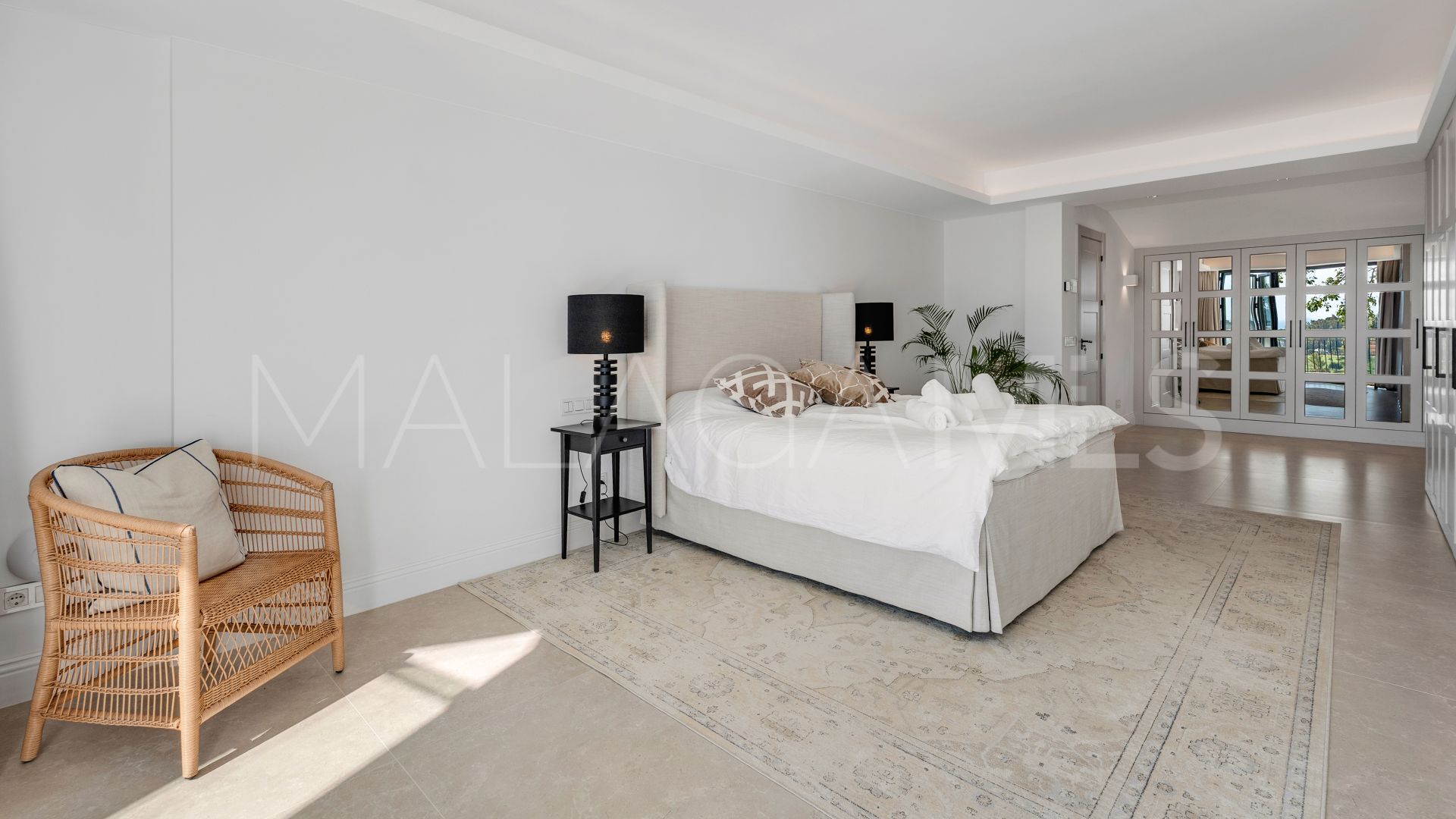 Villa for sale in Paraiso Alto