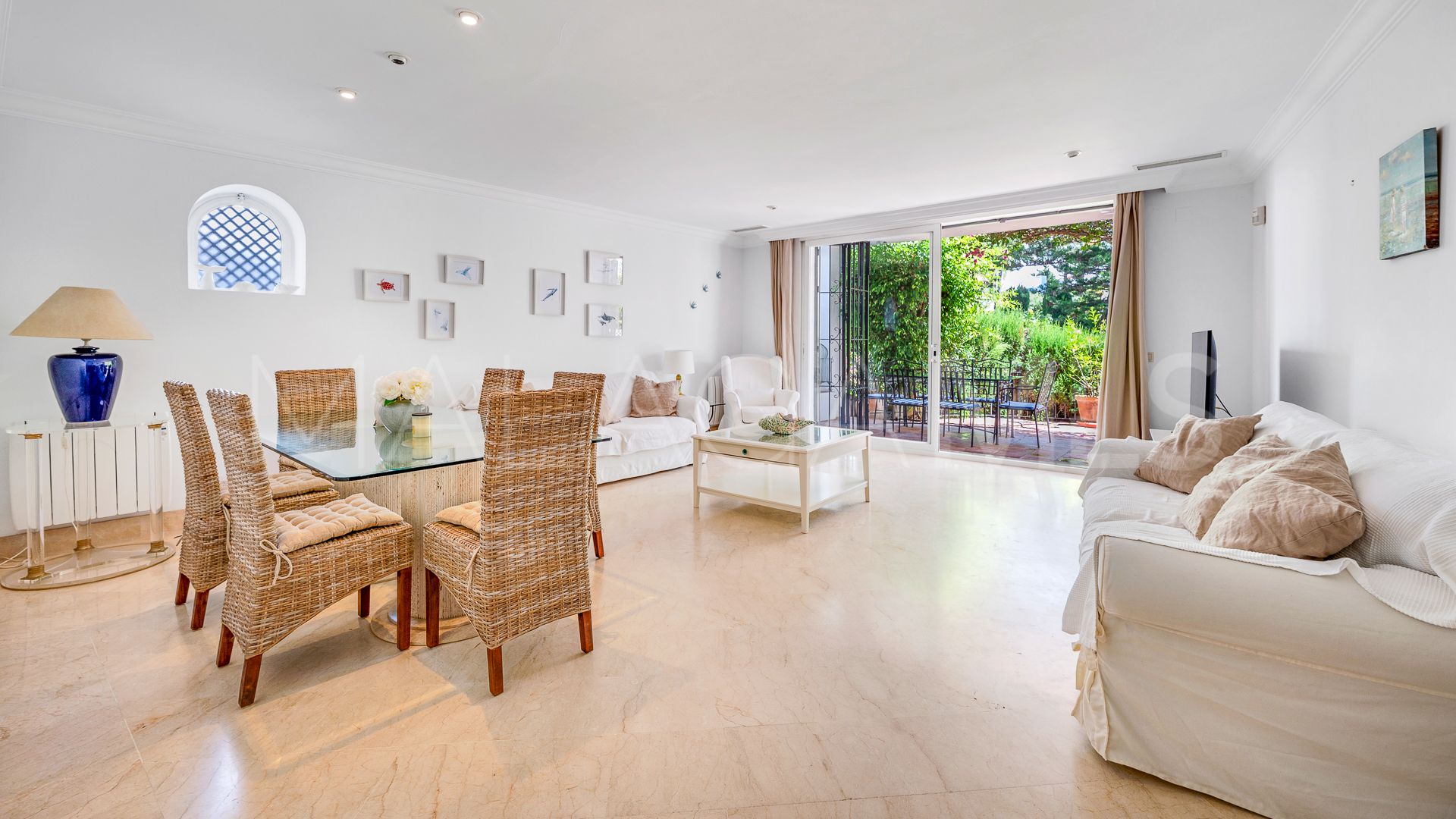 Appartement rez de chaussée for sale in Elviria