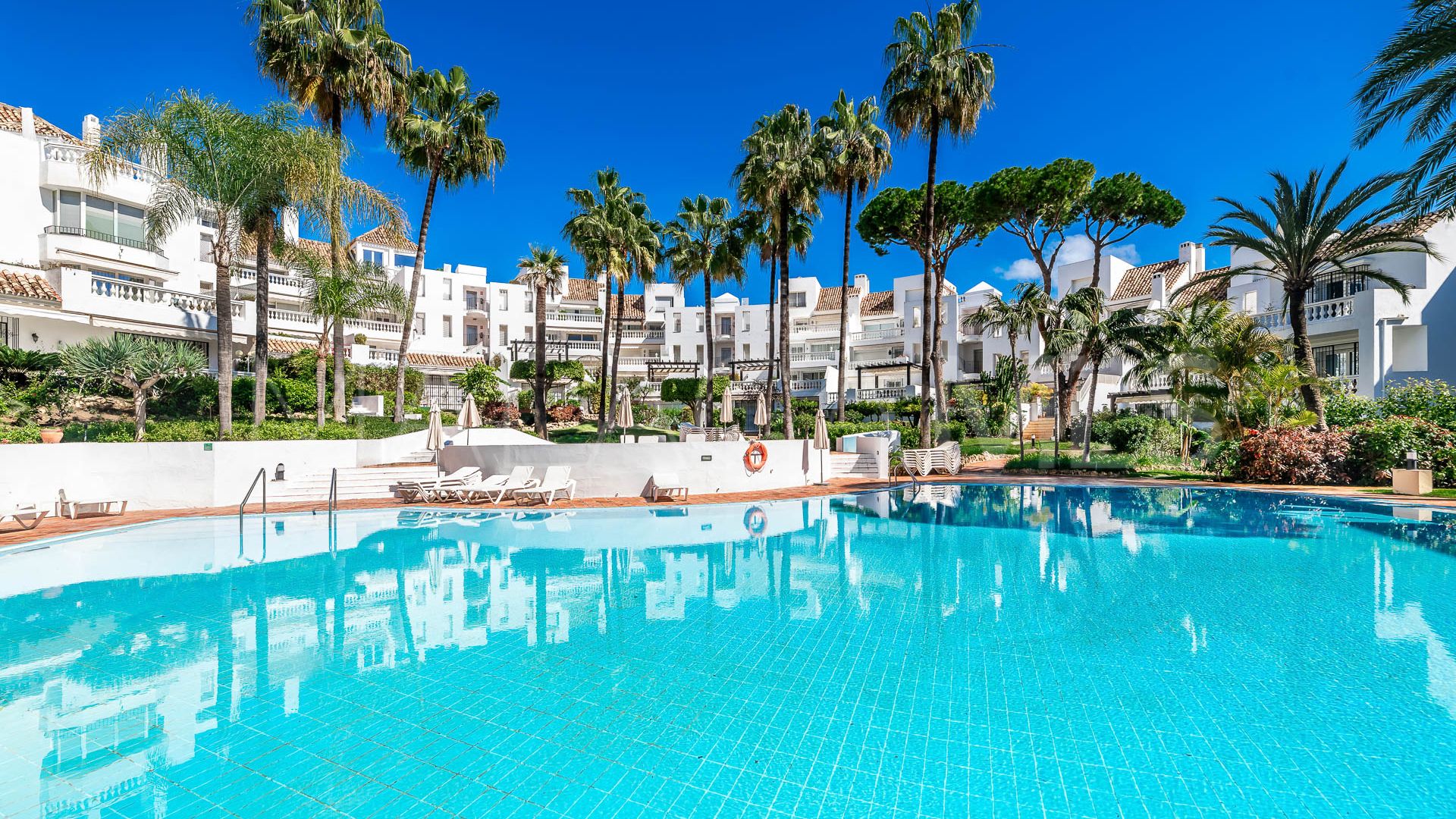 Appartement rez de chaussée for sale in Elviria