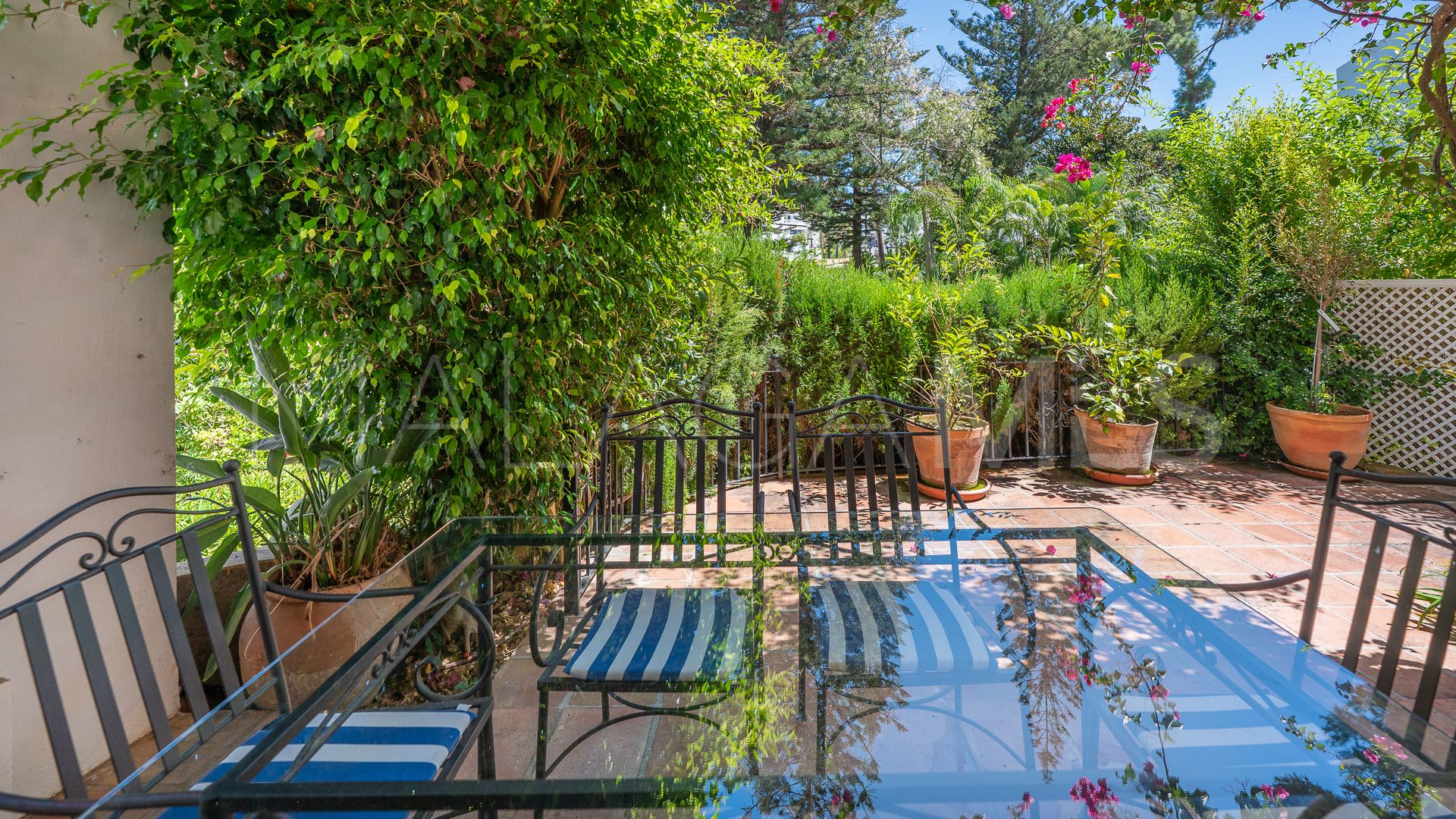 Appartement rez de chaussée for sale in Elviria