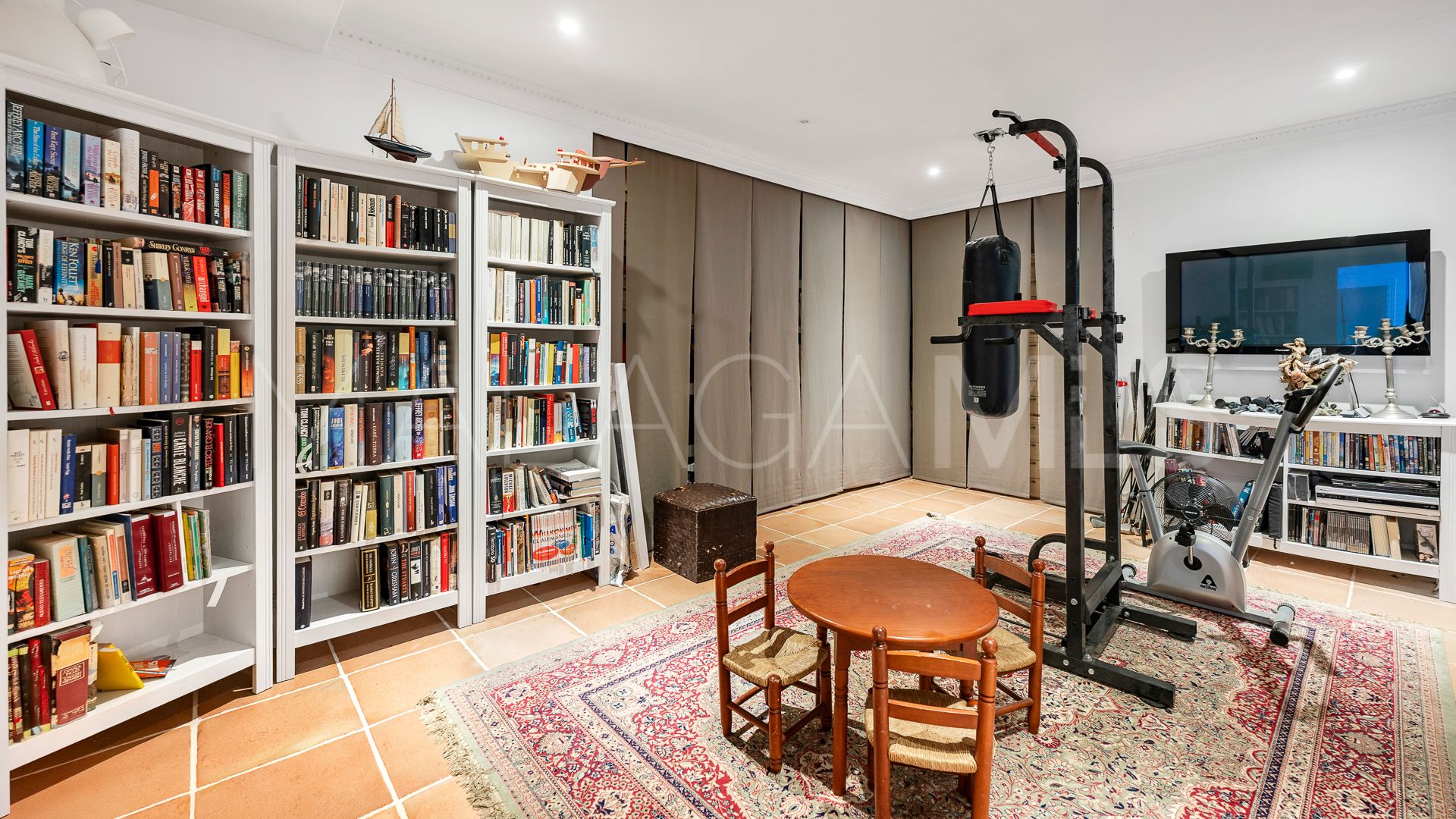 Villa for sale in Golden Mile with 5 bedrooms