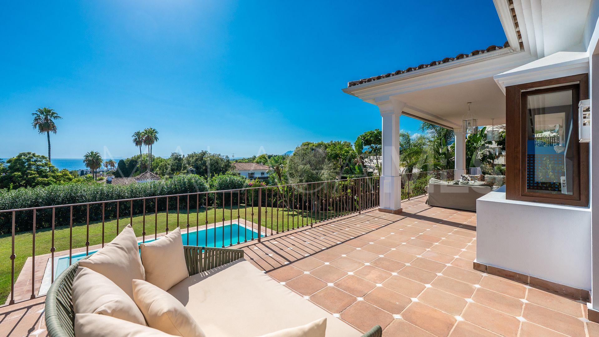 Villa for sale in Golden Mile with 5 bedrooms
