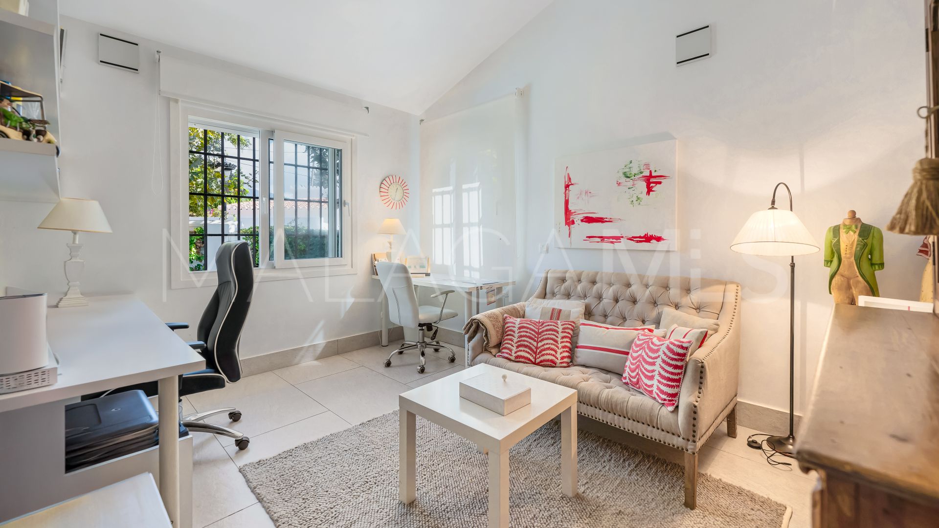 Villa for sale in San Pedro Playa