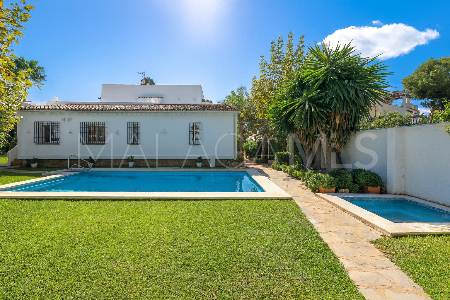 For sale villa in San Pedro Playa with 5 bedrooms